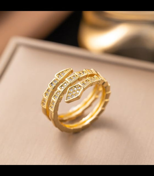 Anillo mujer serpiente geométrica oro